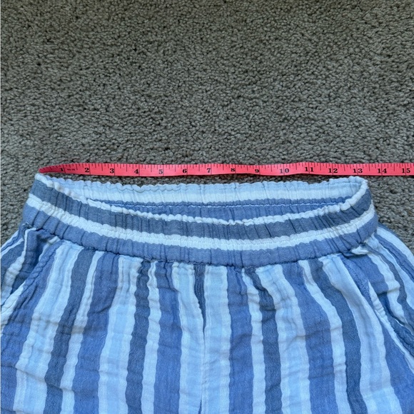 Beachlunchlounge Blue & White striped shorts size small - Picture 4 of 7